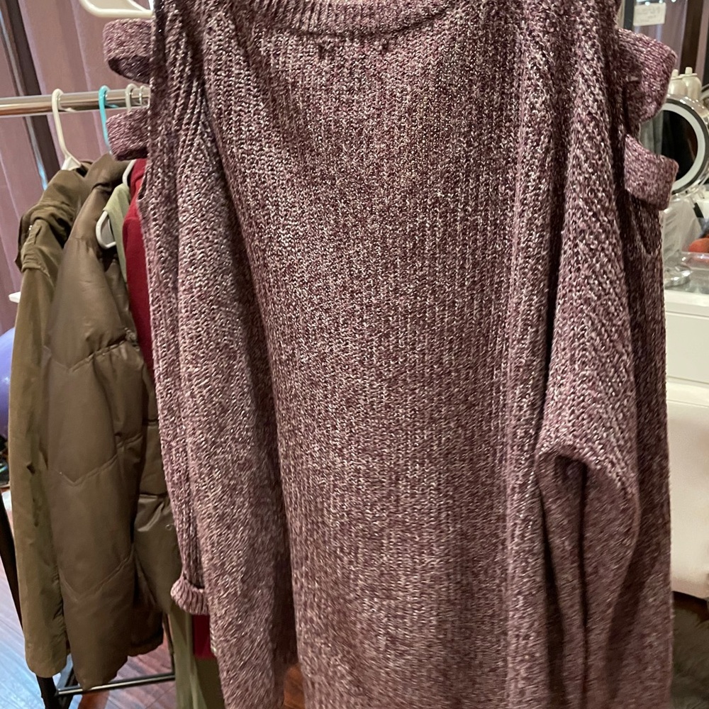 Sweater - Picture 3 of 3